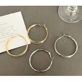 Circle earrings for women, light luxury and high-end, suitable for big face earrings, simple temperament, circle earrings accessories